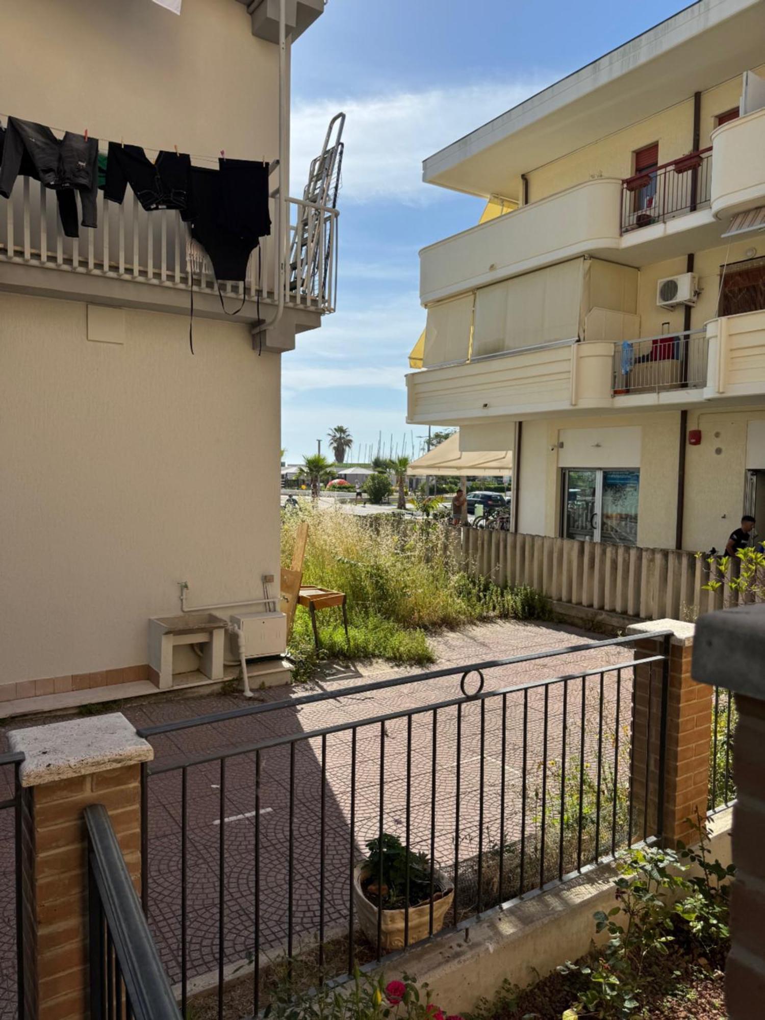 شقة Lungomare Sud ألبا أدرياتيكا المظهر الخارجي الصورة